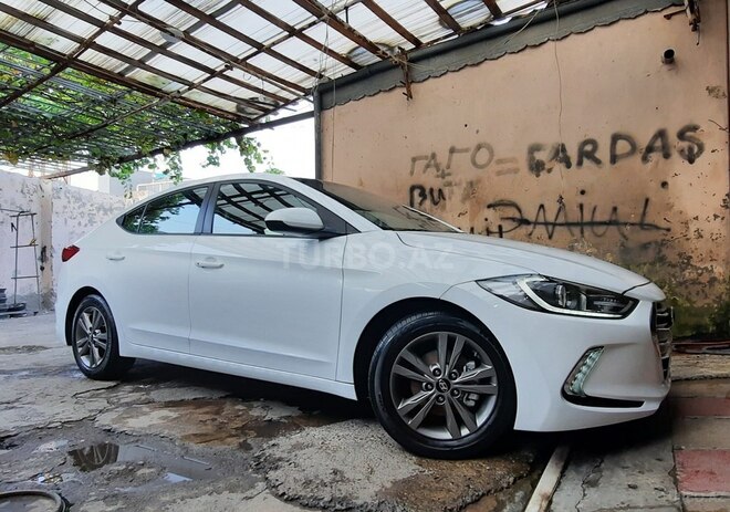 Hyundai Elantra 2017, 44,800 km - 2.0 l - Bakı