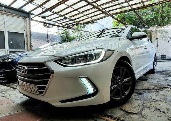 Hyundai Elantra 2017, 44,800 km - 2.0 l - Bakı