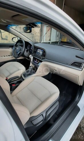 Hyundai Elantra 2017, 44,800 km - 2.0 l - Bakı