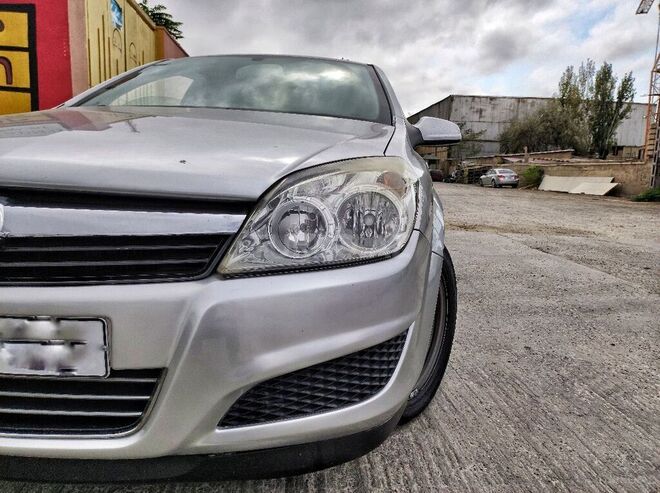 Opel Astra 2007, 202,000 km - 1.3 l - Bakı