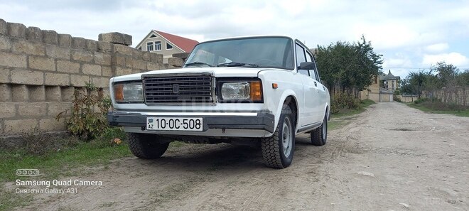 LADA (VAZ) 2107 2005, 195,000 km - 1.6 l - Quba
