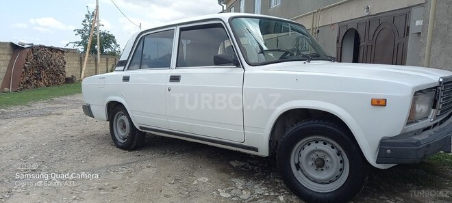 LADA (VAZ) 2107 2005, 195,000 km - 1.6 l - Quba