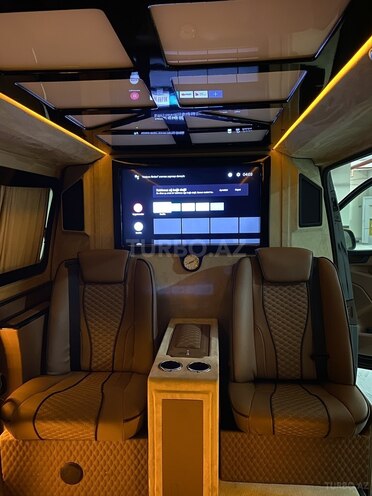 Volkswagen Transporter 2018, 34,000 km - 2.0 l - Bakı