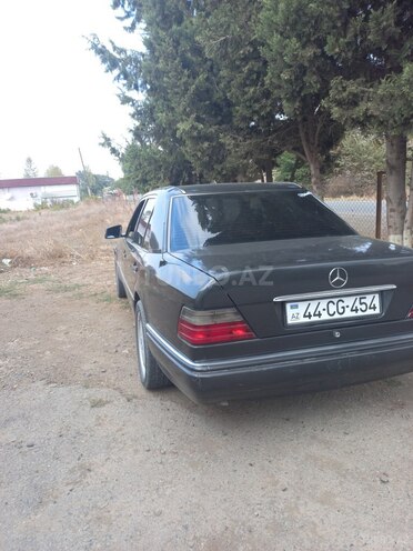 Mercedes E 280 1994, 380,000 km - 2.8 l - Masallı