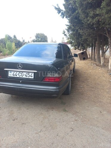 Mercedes E 280 1994, 380,000 km - 2.8 l - Masallı