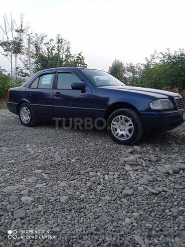 Mercedes C 180 1994, 299,000 km - 1.8 л - Quba
