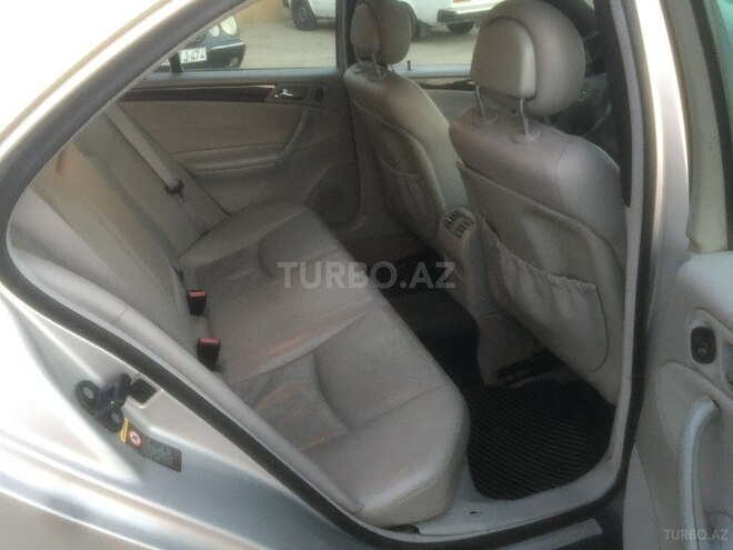 Mercedes C 240 2001, 299,000 km - 2.6 л - Bakı