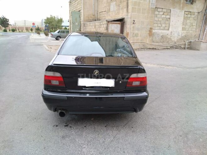 BMW 525 2002, 256,432 km - 2.5 l - Xırdalan