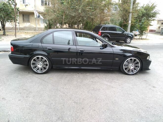 BMW 525 2002, 256,432 km - 2.5 l - Xırdalan