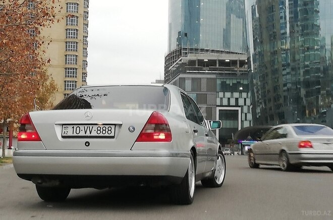 Mercedes C 180 1997, 380,000 km - 1.8 л - Bakı