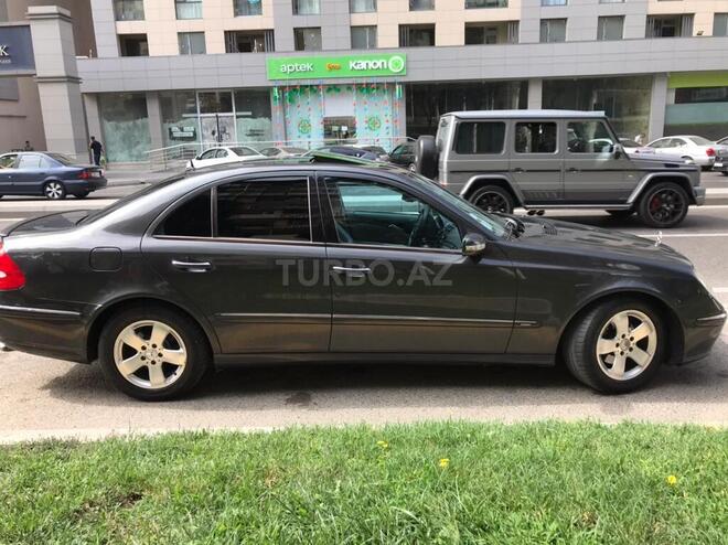 Mercedes E 270 2002, 287,000 km - 2.7 l - Bakı