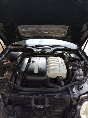 Mercedes E 270 2002, 287,000 km - 2.7 l - Bakı