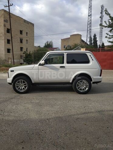 LADA (VAZ) Niva 2015, 81,000 km - 1.7 l - Şirvan