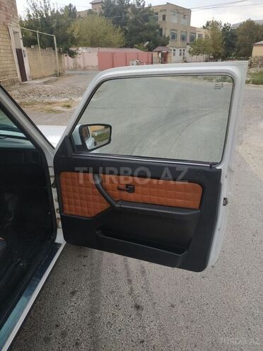 LADA (VAZ) Niva 2015, 81,000 km - 1.7 l - Şirvan