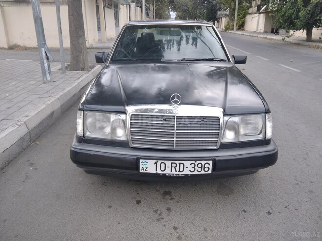 Mercedes E 200 1992, 350,000 km - 2.0 l - Bərdə