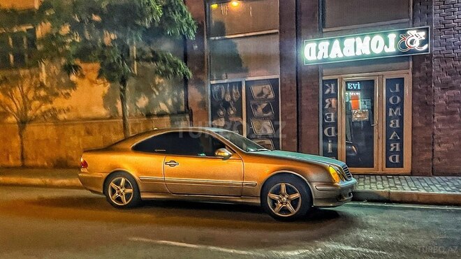 Mercedes CLK 200 1999, 378,000 km - 2.0 l - Gəncə