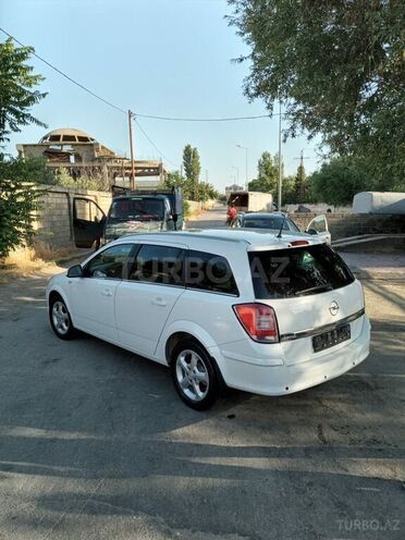 Opel Astra 2010, 173,003 km - 1.4 l - Bakı