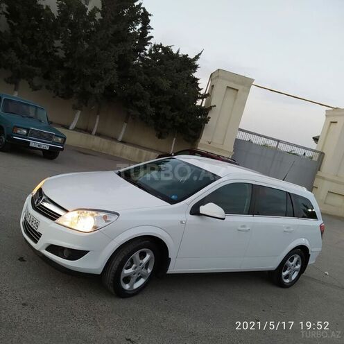 Opel Astra 2010, 173,003 km - 1.4 l - Bakı
