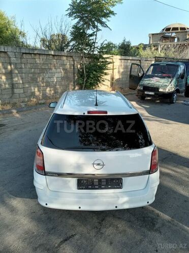 Opel Astra 2010, 173,003 km - 1.4 l - Bakı