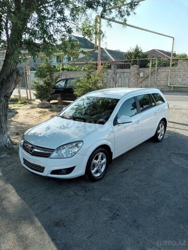 Opel Astra 2010, 173,003 km - 1.4 l - Bakı