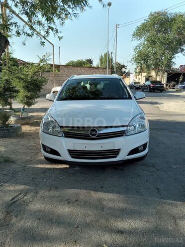 Opel Astra 2010, 173,003 km - 1.4 l - Bakı
