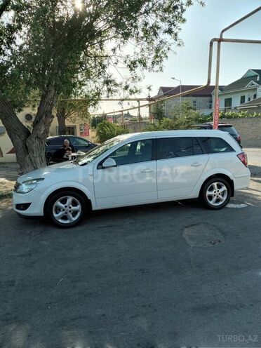 Opel Astra 2010, 173,003 km - 1.4 l - Bakı