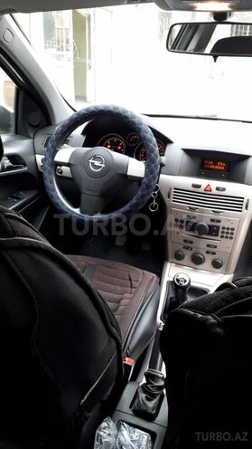 Opel Astra 2010, 173,003 km - 1.4 l - Bakı