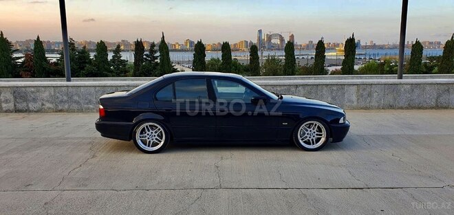 BMW 530 2001, 256,000 km - 3.0 l - Bakı