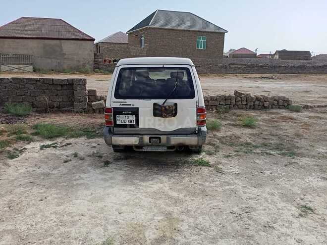 Mitsubishi Pajero 1993, 270,000 km - 2.8 l - Bakı