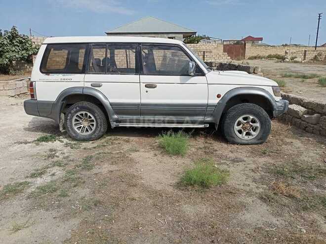 Mitsubishi Pajero 1993, 270,000 km - 2.8 l - Bakı