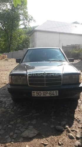Mercedes 190 1991, 275,380 km - 1.8 л - Yardımlı