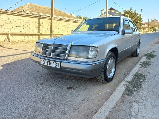 Mercedes E 220 1993, 425,000 km - 2.2 l - Xırdalan
