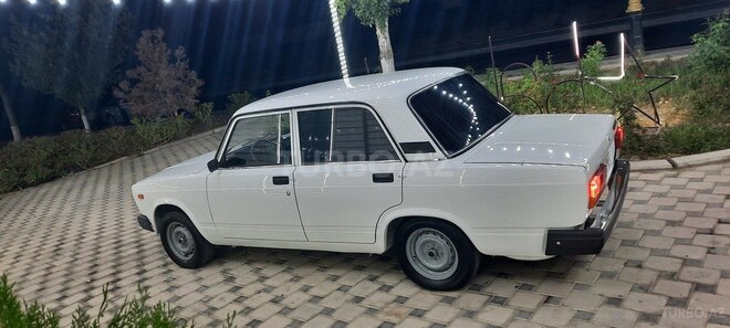 LADA (VAZ) 2107 2011, 179,600 km - 1.6 л - Şirvan