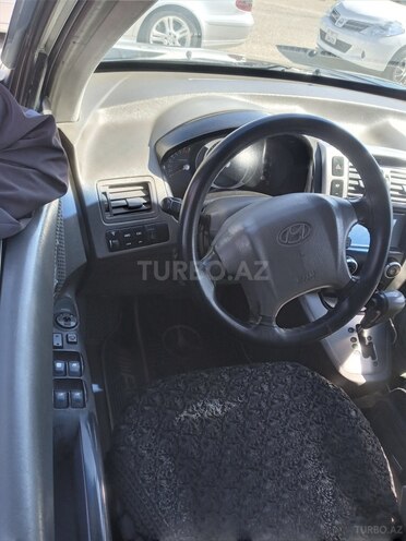 Hyundai Tucson 2006, 242,000 km - 2.7 l - Bakı