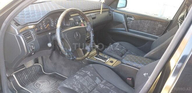 Mercedes E 230 1996, 222,800 km - 2.3 l - Hacıqabul