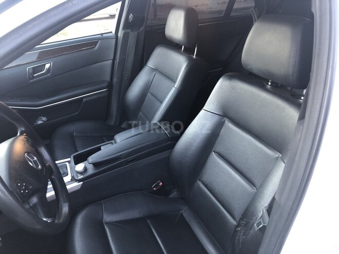 Mercedes E 220 2011, 292,000 km - 2.2 л - Bakı