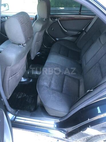 Mercedes C 240 1999, 24,000 km - 2.4 l - Quba