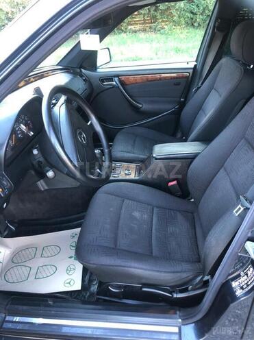 Mercedes C 240 1999, 24,000 km - 2.4 l - Quba