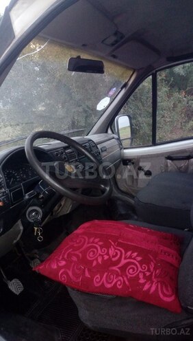 GAZ 330200 2005, 100,700 km - 2.4 l - Quba