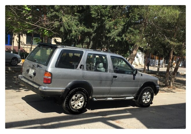 Nissan Pathfinder 1998, 188,000 km - 3.3 l - Sumqayıt