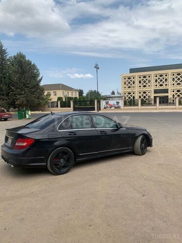 Mercedes C 300 2008, 230,000 km - 3.0 l - Biləsuvar
