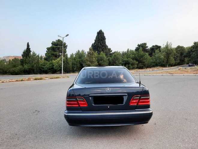 Mercedes E 200 2000, 272,000 km - 2.0 l - Gəncə