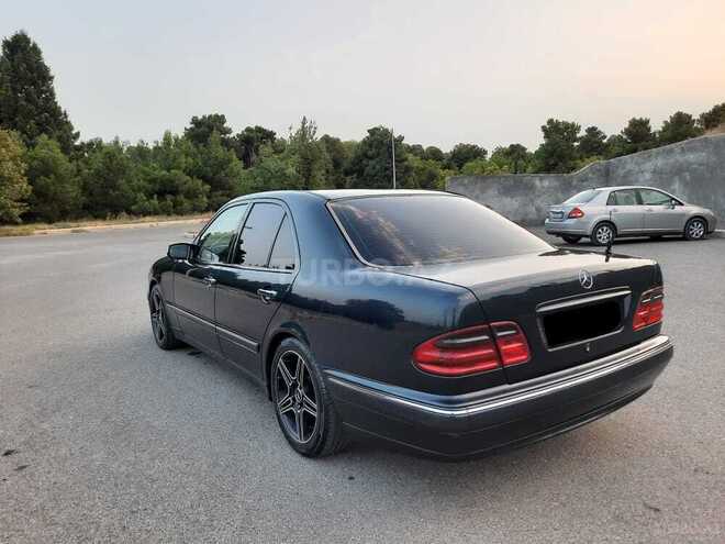Mercedes E 200 2000, 272,000 km - 2.0 l - Gəncə