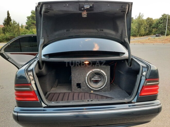 Mercedes E 200 2000, 272,000 km - 2.0 l - Gəncə