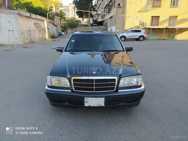Mercedes C 240 2000, 299,000 km - 2.4 l - Bakı