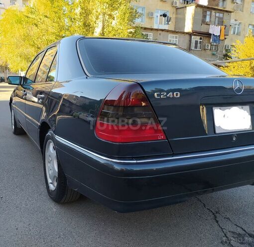 Mercedes C 240 2000, 299,000 km - 2.4 l - Bakı