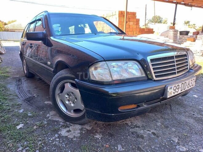 Mercedes C 200 1998, 320,000 km - 2.0 l - Zaqatala