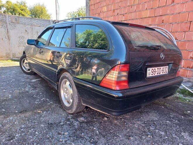 Mercedes C 200 1998, 320,000 km - 2.0 l - Zaqatala