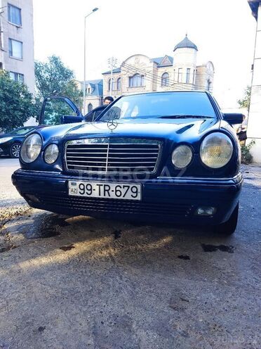 Mercedes E 200 1997, 365,000 km - 2.0 l - Bakı