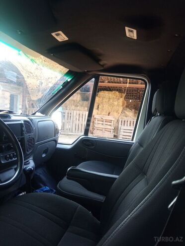Ford Transit 2000, 250,000 km - 2.5 l - Tovuz